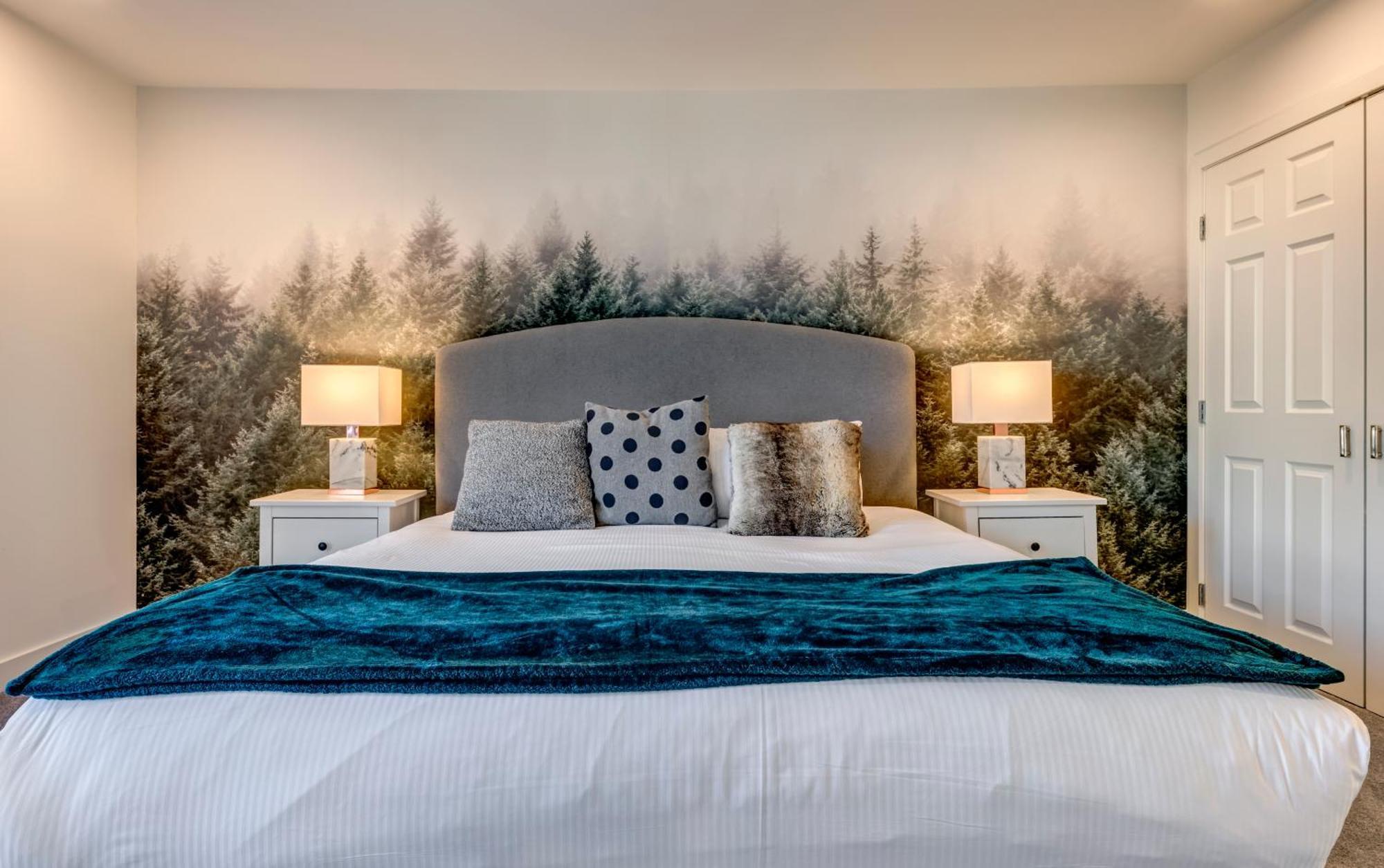THE LOOKOUT PENTHOUSE // a luxe suite in Whistler Extérieur photo